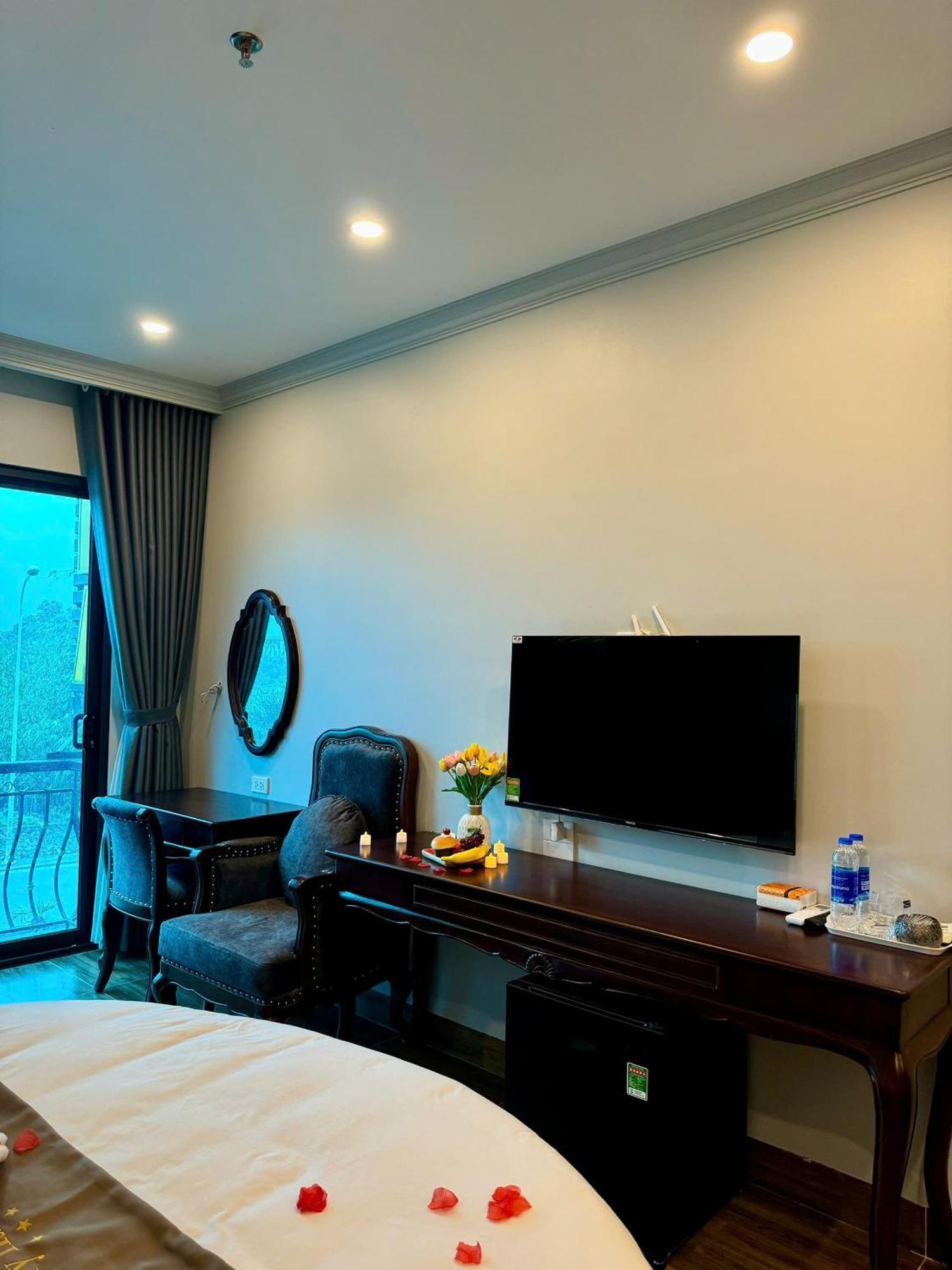 Luxury Hotel Hanoi