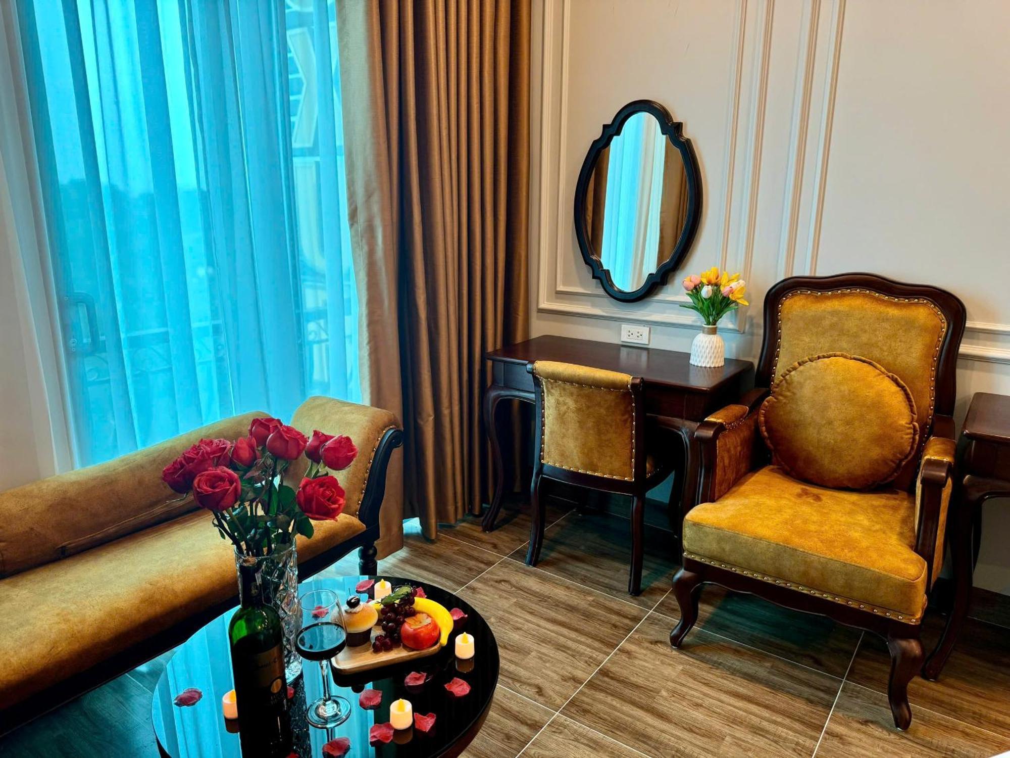 Luxury Hotel 3*