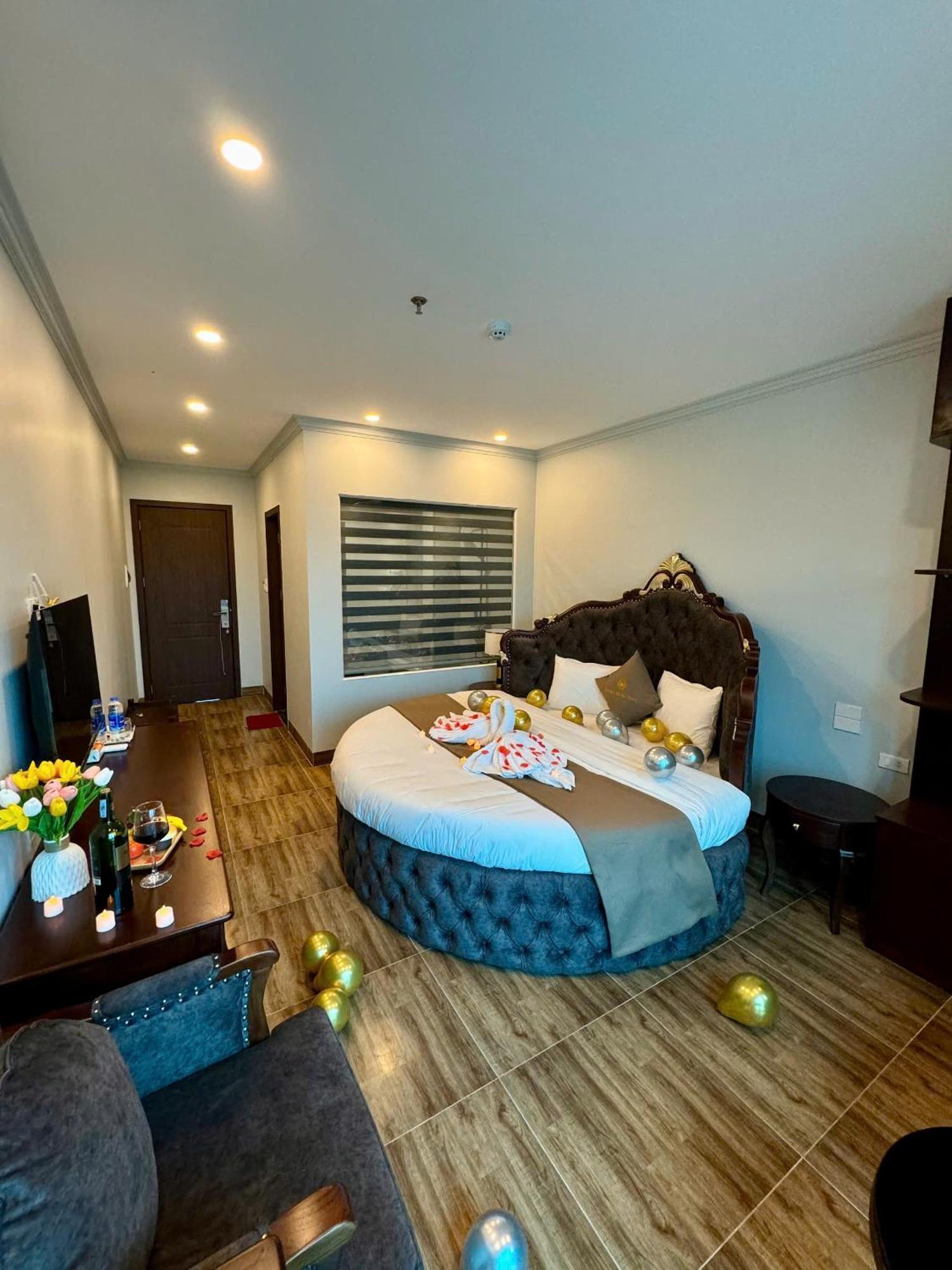 Luxury Hotel Hanoi