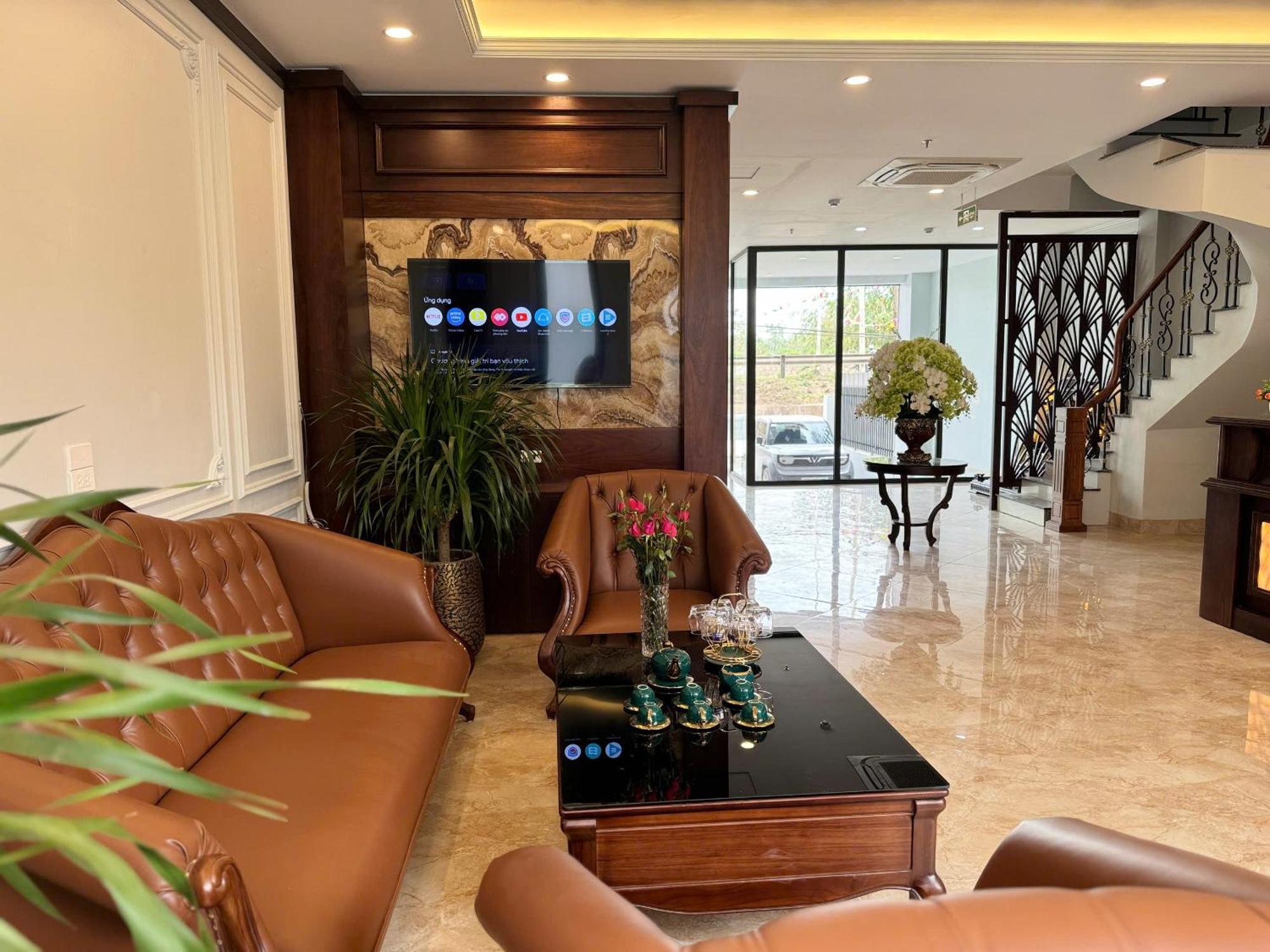 Luxury Hotel Hanoi