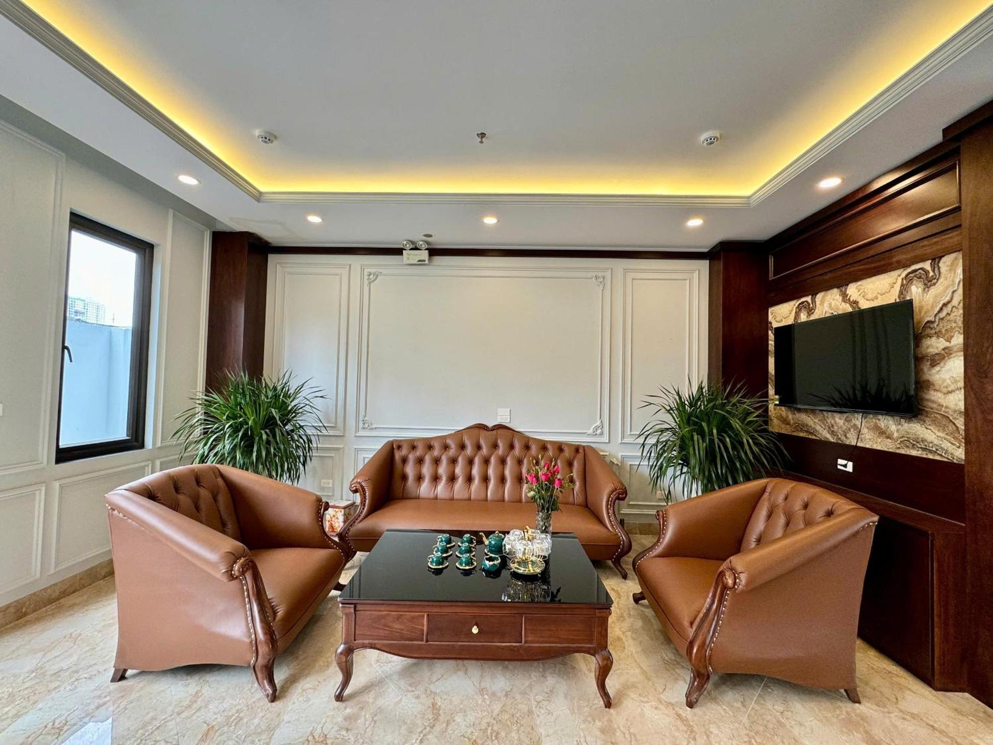 Luxury Hotel
